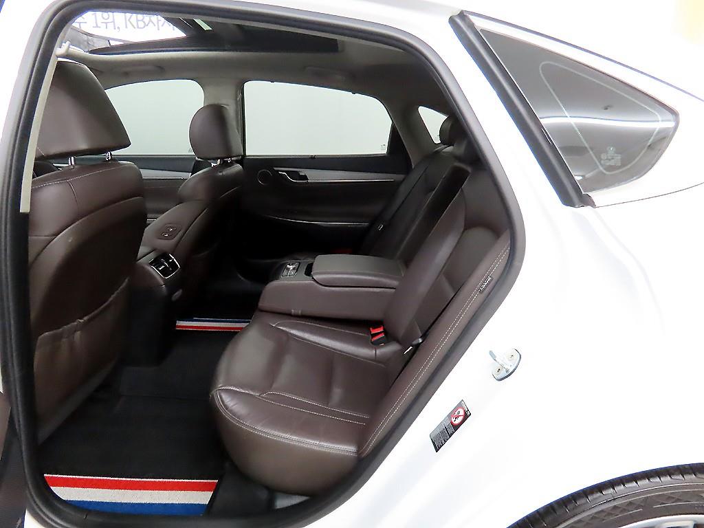 HYUNDAI Grandeur - Vista 6