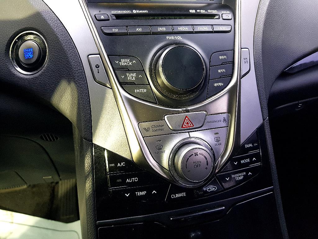 HYUNDAI Grandeur - Vista 12