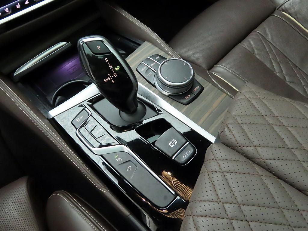 BMW 5 Series - Vista 10