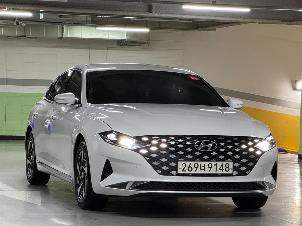 HYUNDAI Grandeur - Vista 2