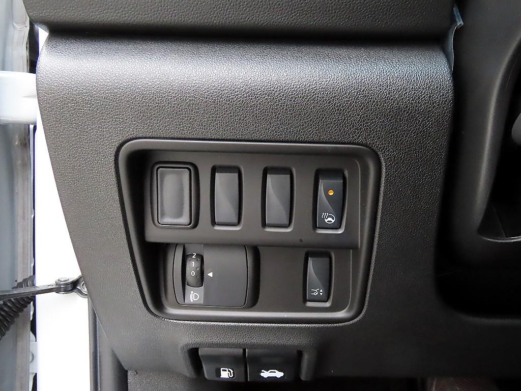 SAMSUNG QM6 - Vista 12