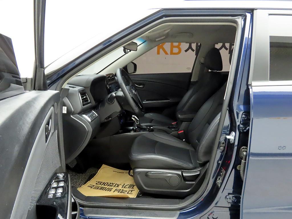 Ssangyong Tivoli - Vista 12