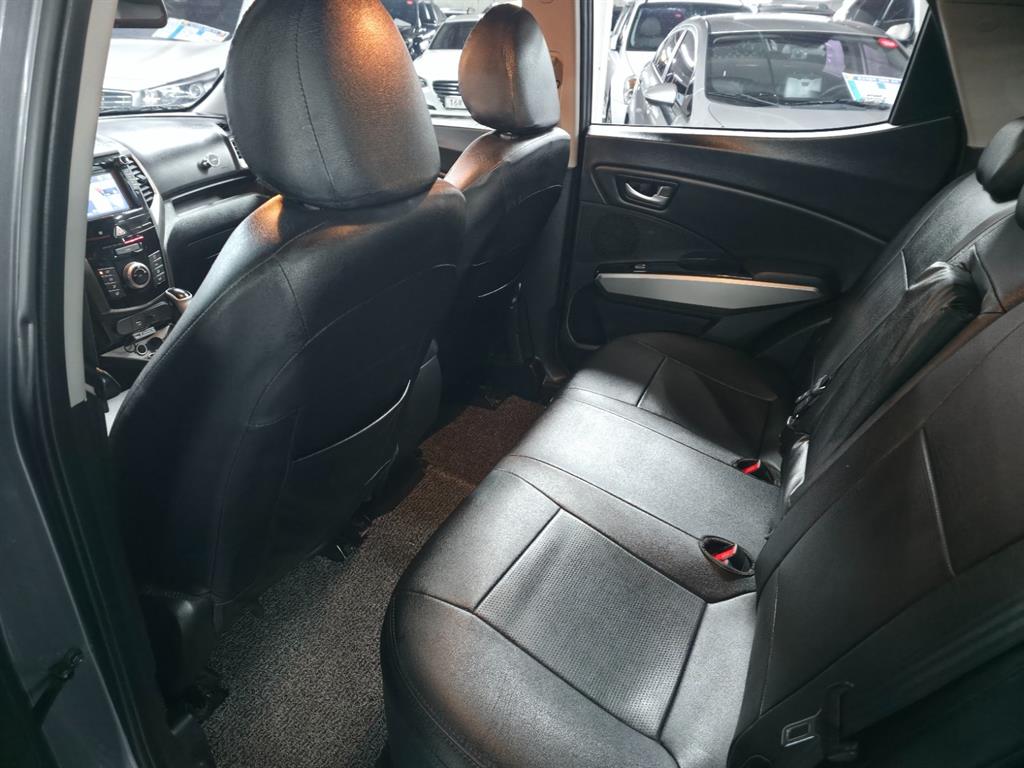 Ssangyong Tivoli 2018 Gris - Importación desde Corea - HF Imports Iquique - Foto 16