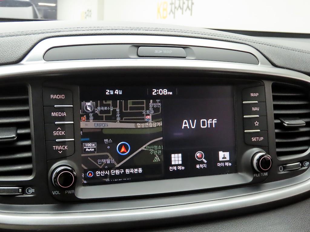 KIA Sorento - Vista 8