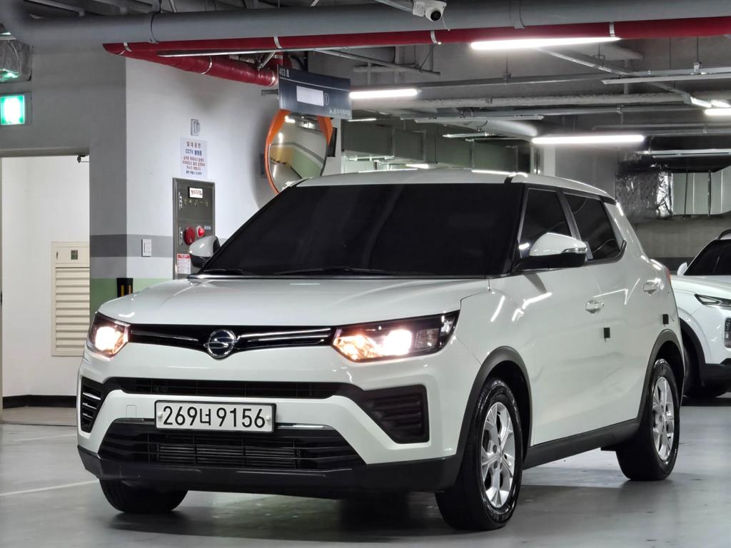 Ssangyong Tivoli 2021 Blanco - Importación desde Corea - HF Imports Iquique - Foto 1