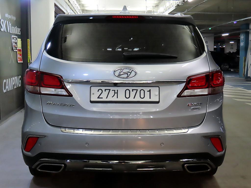HYUNDAI Maxcruz - Vista 5