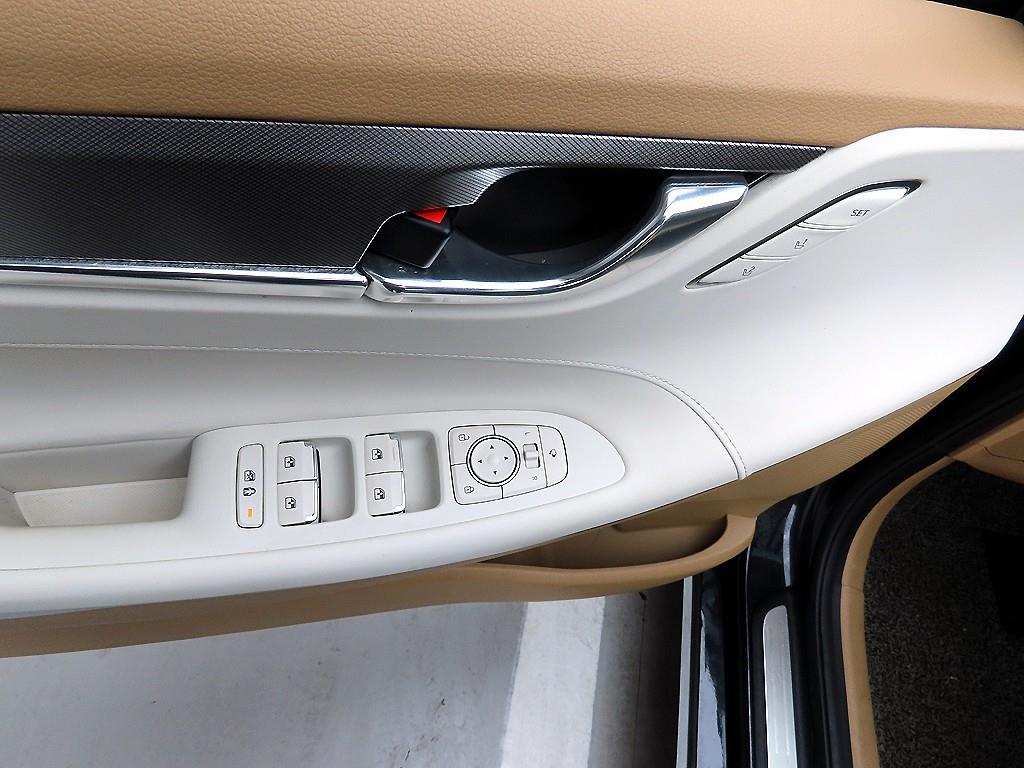 HYUNDAI Grandeur - Vista 11