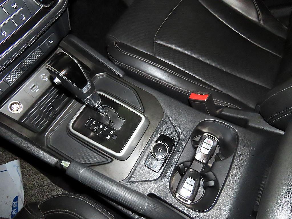 Ssangyong Rexton - Vista 12