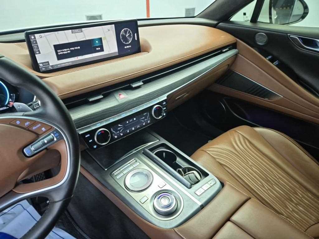 Genesis G80 - Vista 10