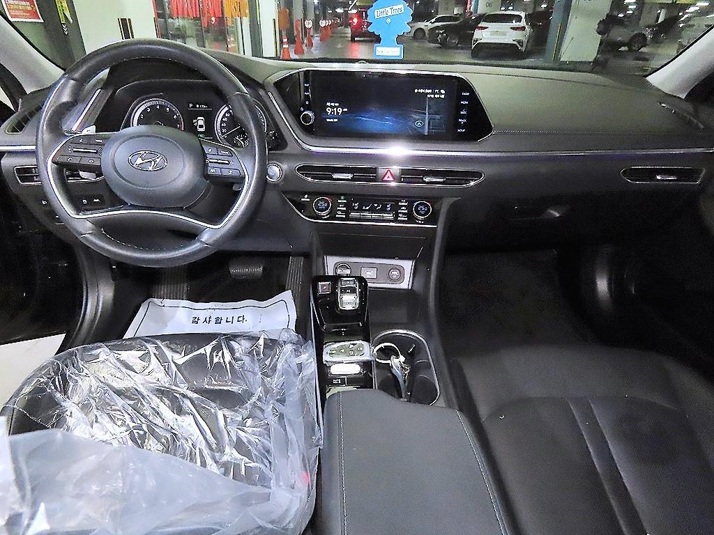 HYUNDAI Sonata - Vista 10