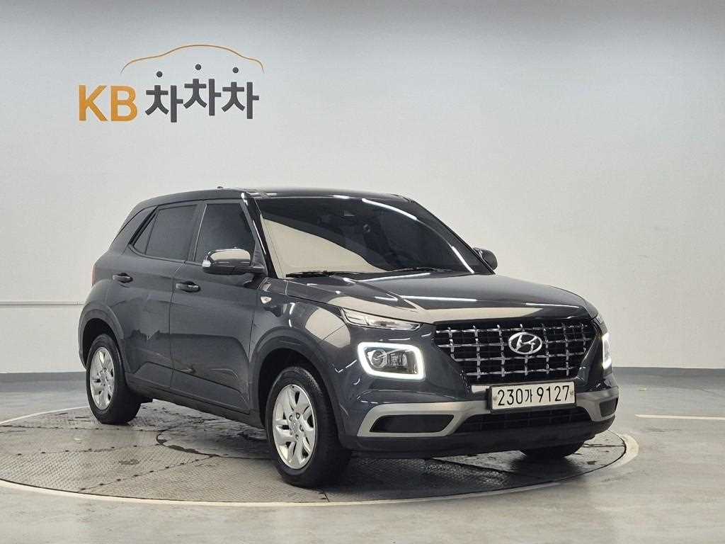 HYUNDAI Venue - Vista 4