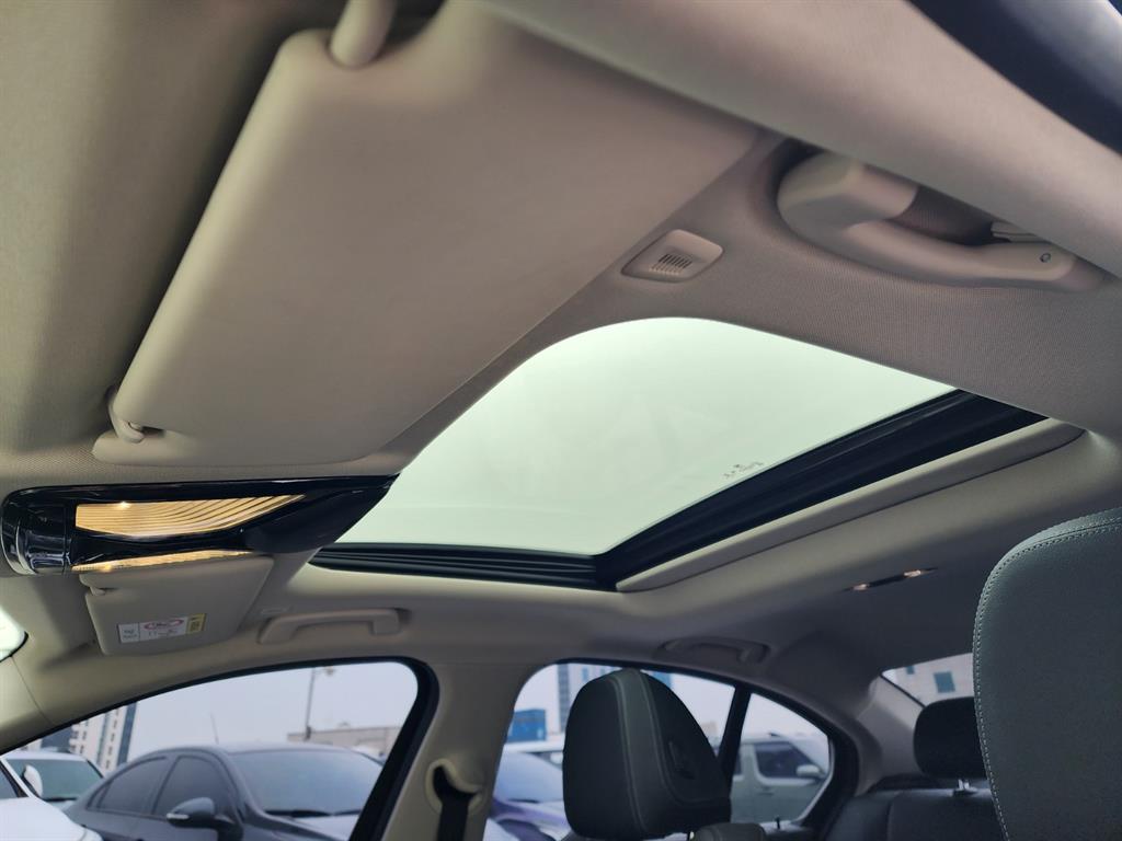 BMW 3 series 2022 Negro - Importación desde Corea - HF Imports Iquique - Foto 17