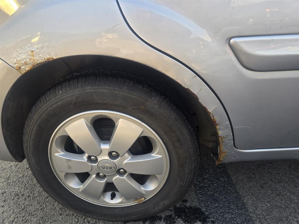 KIA Pride 2010 Plateado - Importación desde Corea - HF Imports Iquique - Foto 20