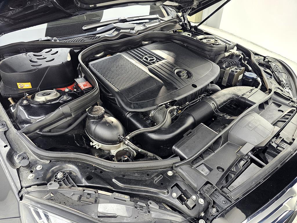 Mercedes Benz E class - Vista 6