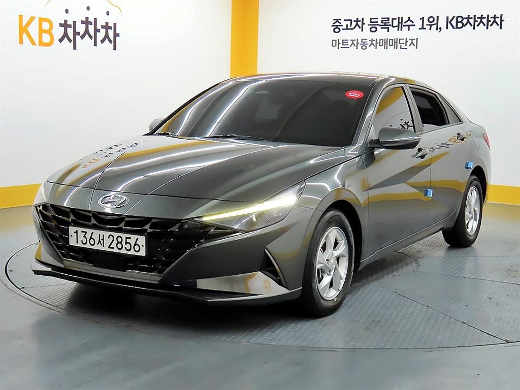 HYUNDAI Avante - Vista 2