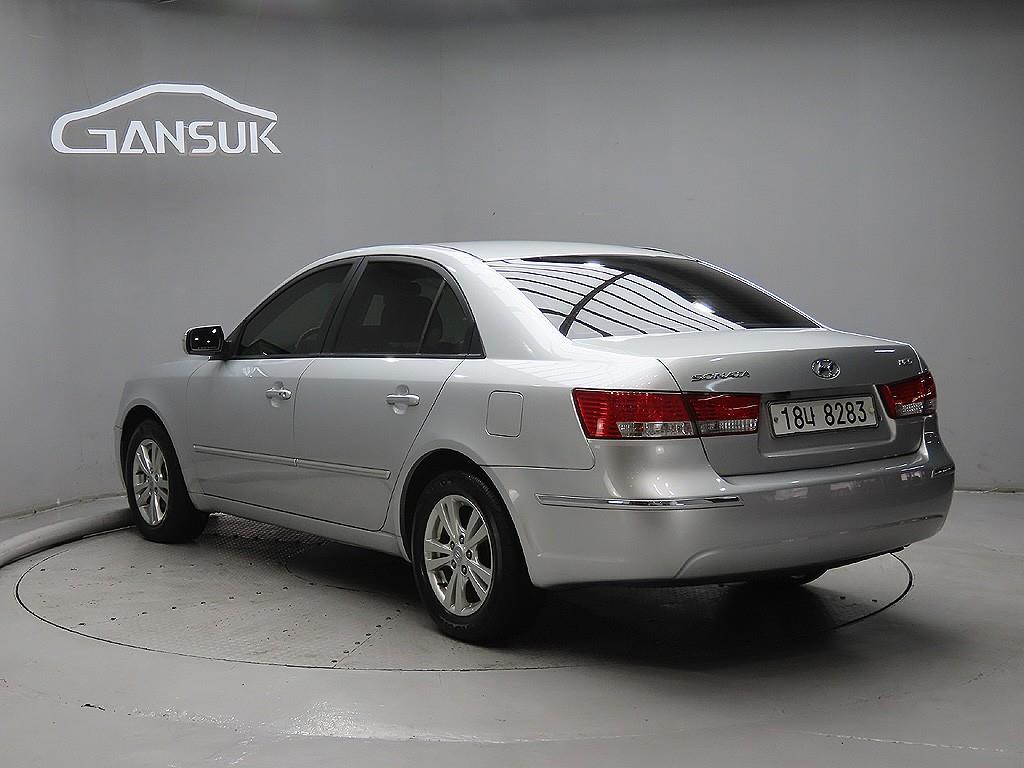 HYUNDAI Sonata - Vista 5