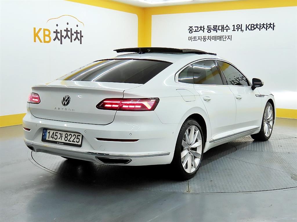 Volkswagen Arteon - Vista 4