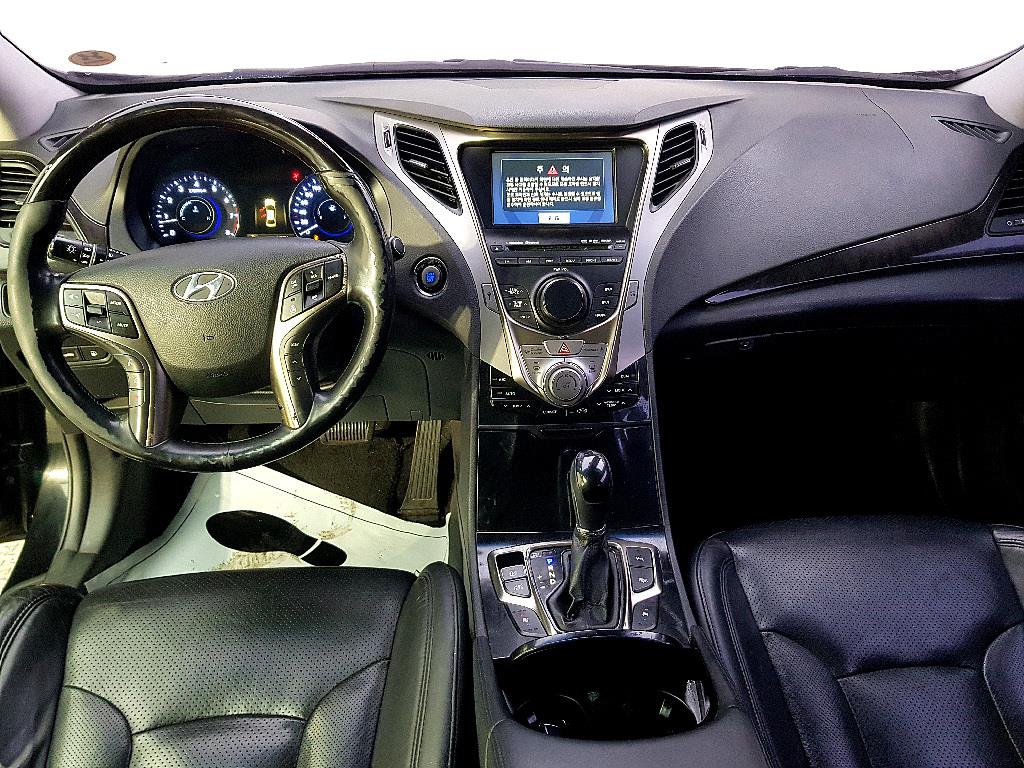 HYUNDAI Grandeur - Vista 5