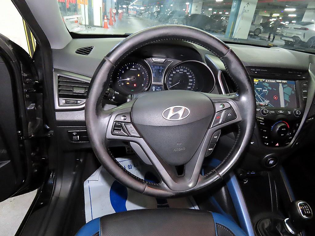 HYUNDAI Veloster - Vista 8