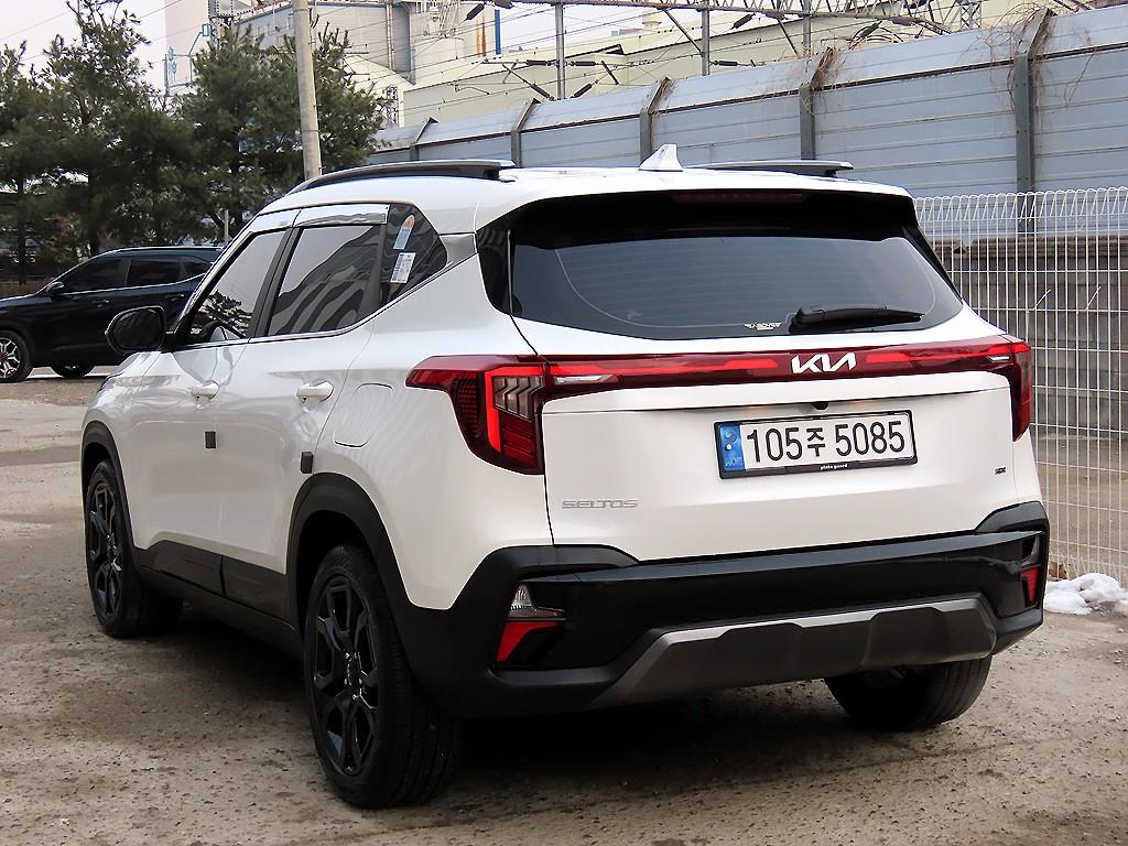 KIA Seltos - Vista 3