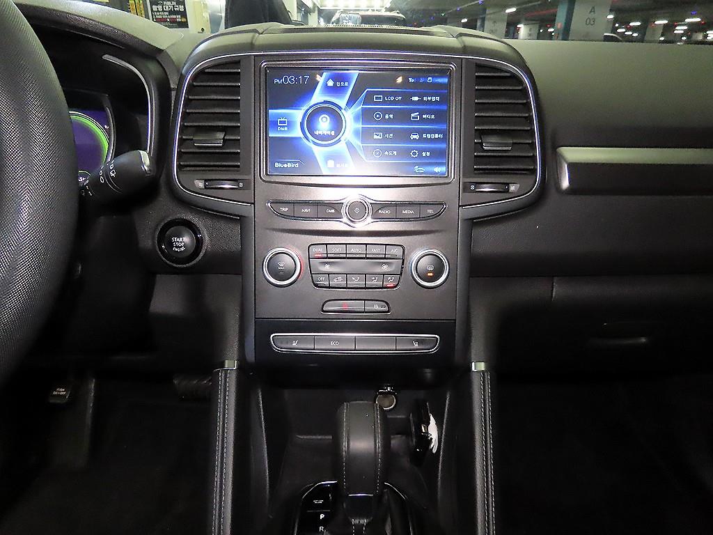 SAMSUNG QM6 - Vista 11