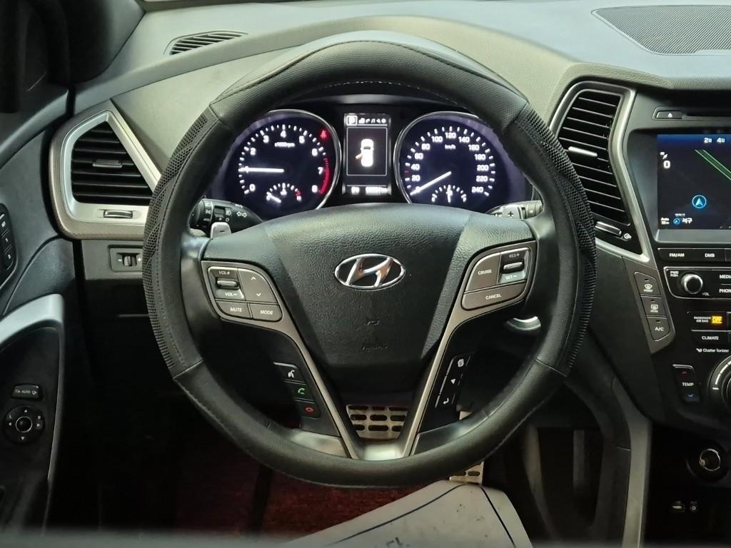 HYUNDAI Maxcruz - Vista 10