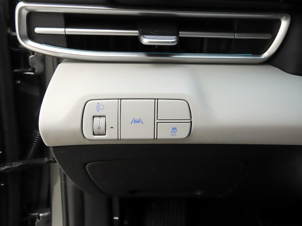 HYUNDAI Avante - Vista 12