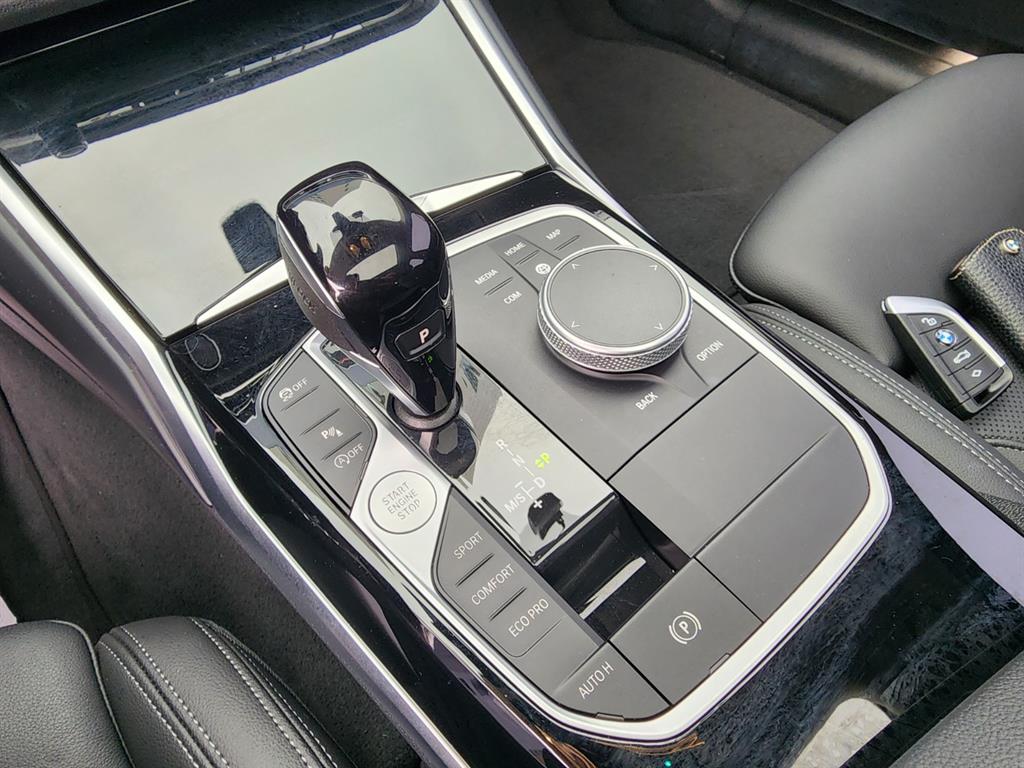 BMW 3 series 2022 Negro - Importación desde Corea - HF Imports Iquique - Foto 18