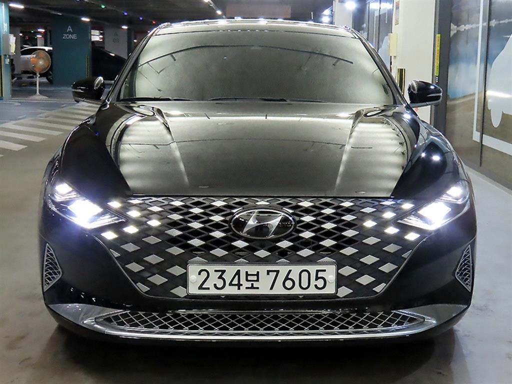 HYUNDAI Grandeur - Vista 2