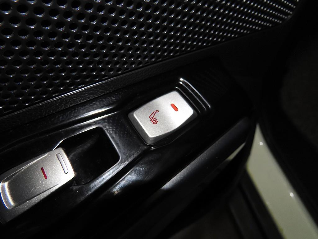 Ssangyong Tivoli 2019 Blanco - Importación desde Corea - HF Imports Iquique - Foto 15