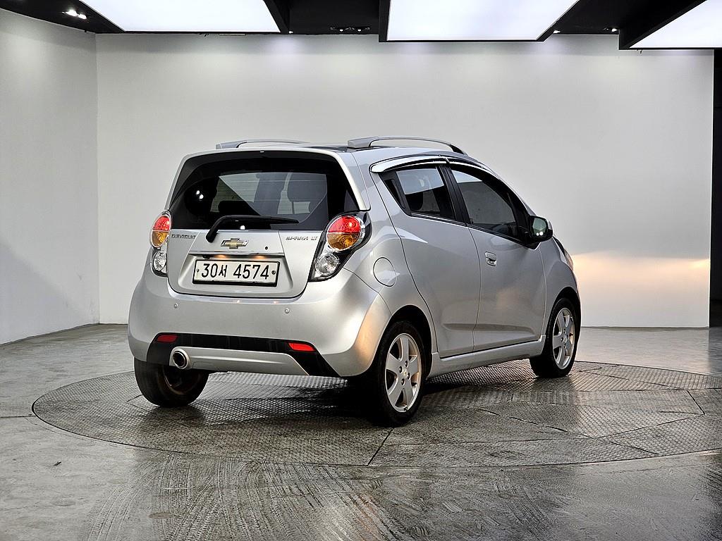 Chevrolet Spark - Vista 4
