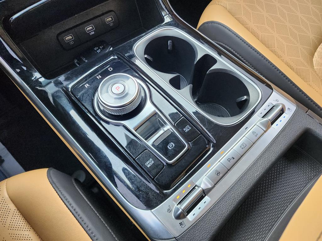 KIA Carnival 2022 the color of pearl - Importación desde Corea - HF Imports Iquique - Foto 18