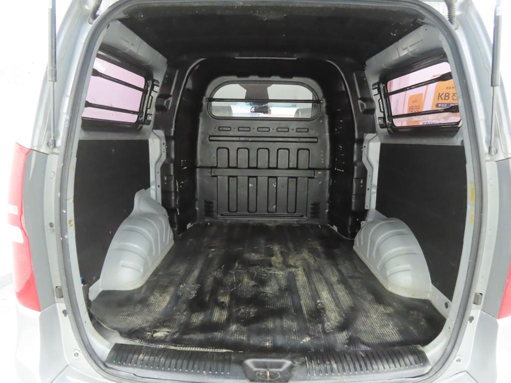 HYUNDAI Starex 2018 Plateado - Importación desde Corea - HF Imports Iquique - Foto 18