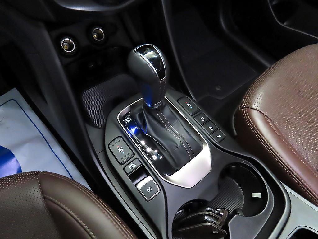 HYUNDAI Maxcruz - Vista 12