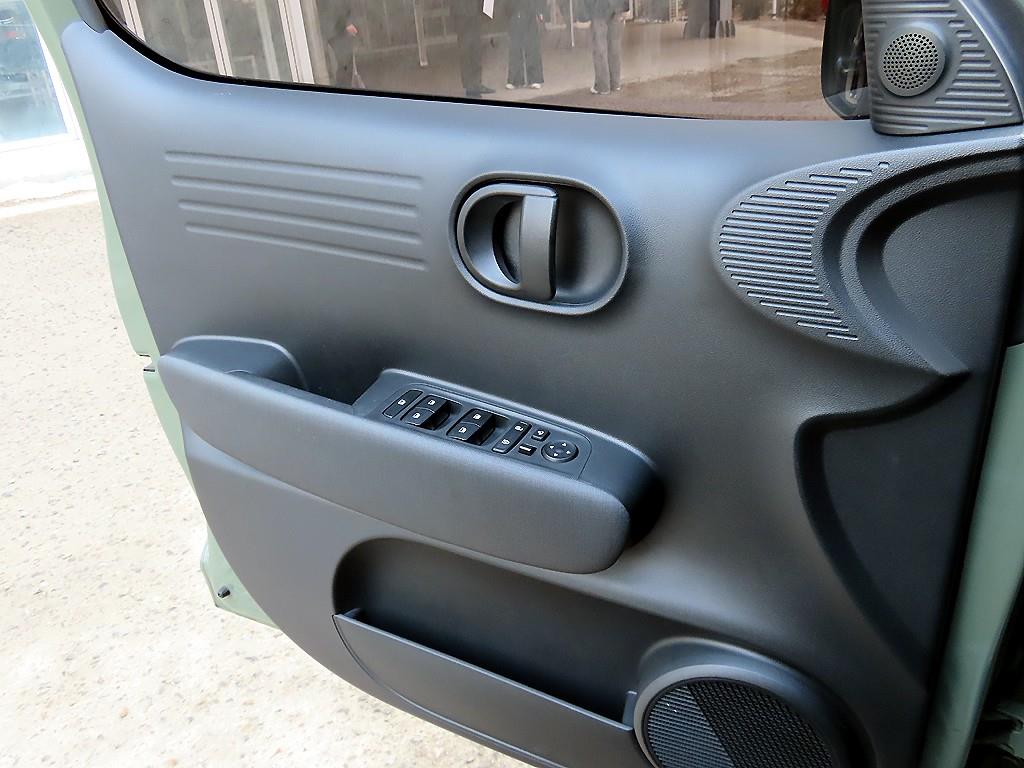 HYUNDAI Casper - Vista 11