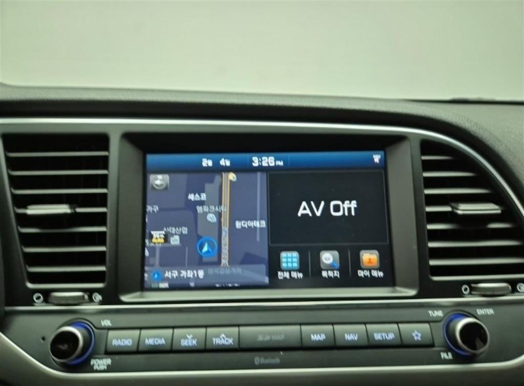 HYUNDAI Avante 2018 Blanco - Importación desde Corea - HF Imports Iquique - Foto 13