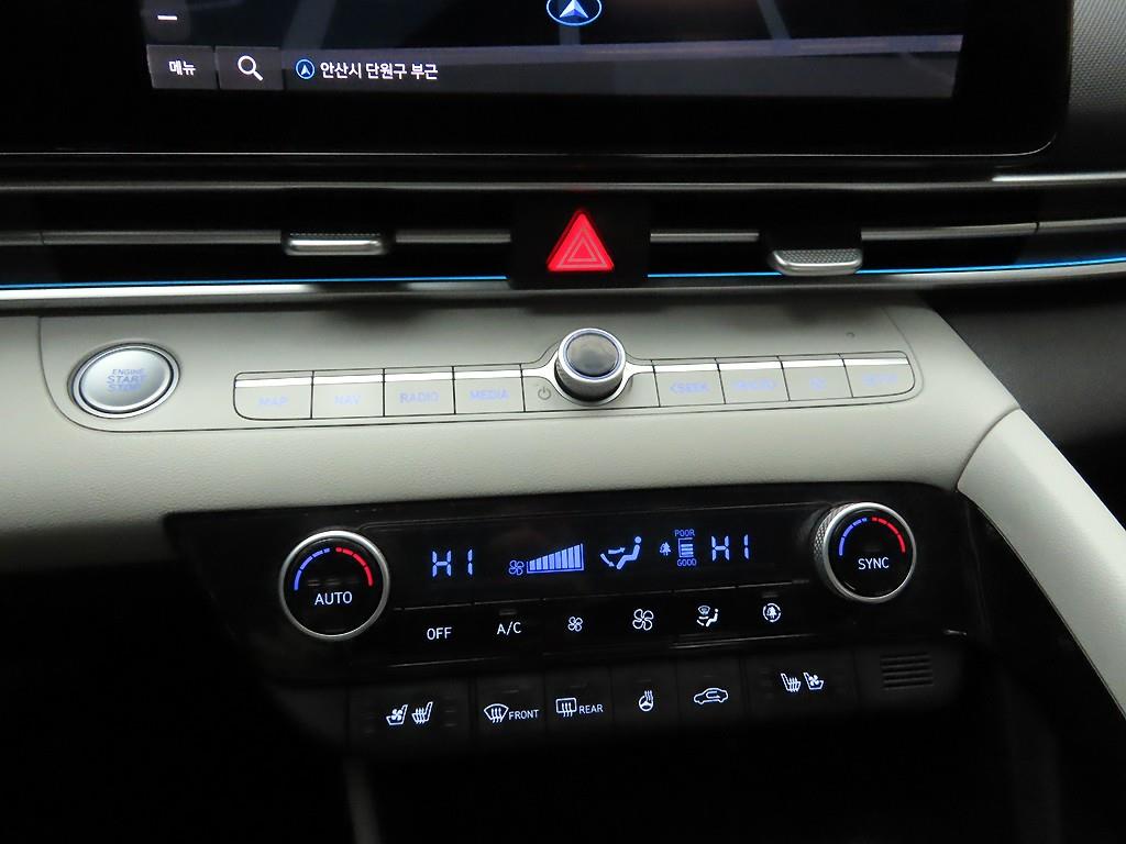 HYUNDAI Avante - Vista 9