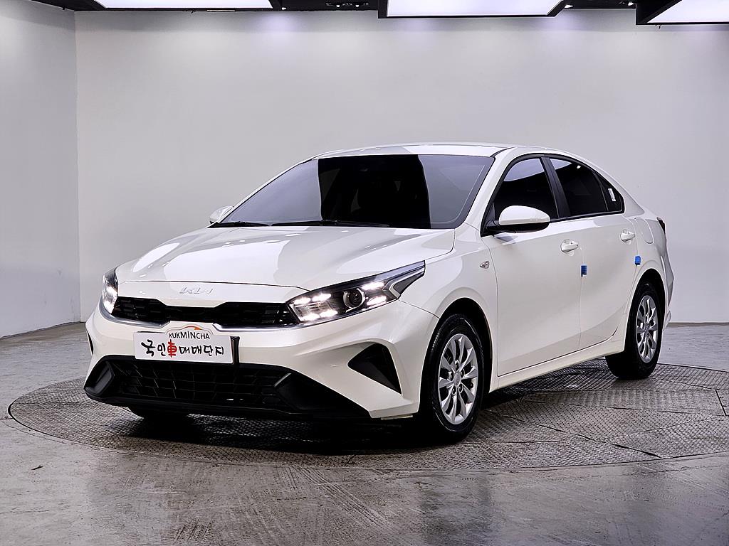 KIA K3 2022 Blanco - Importación desde Corea - HF Imports Iquique - Foto 1