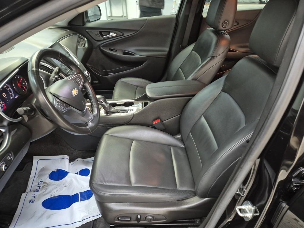 Chevrolet Malibu - Vista 8