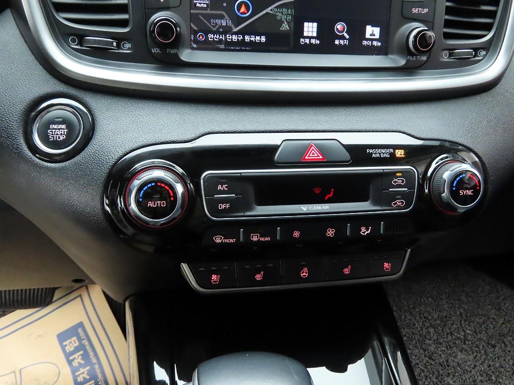 KIA Sorento - Vista 9