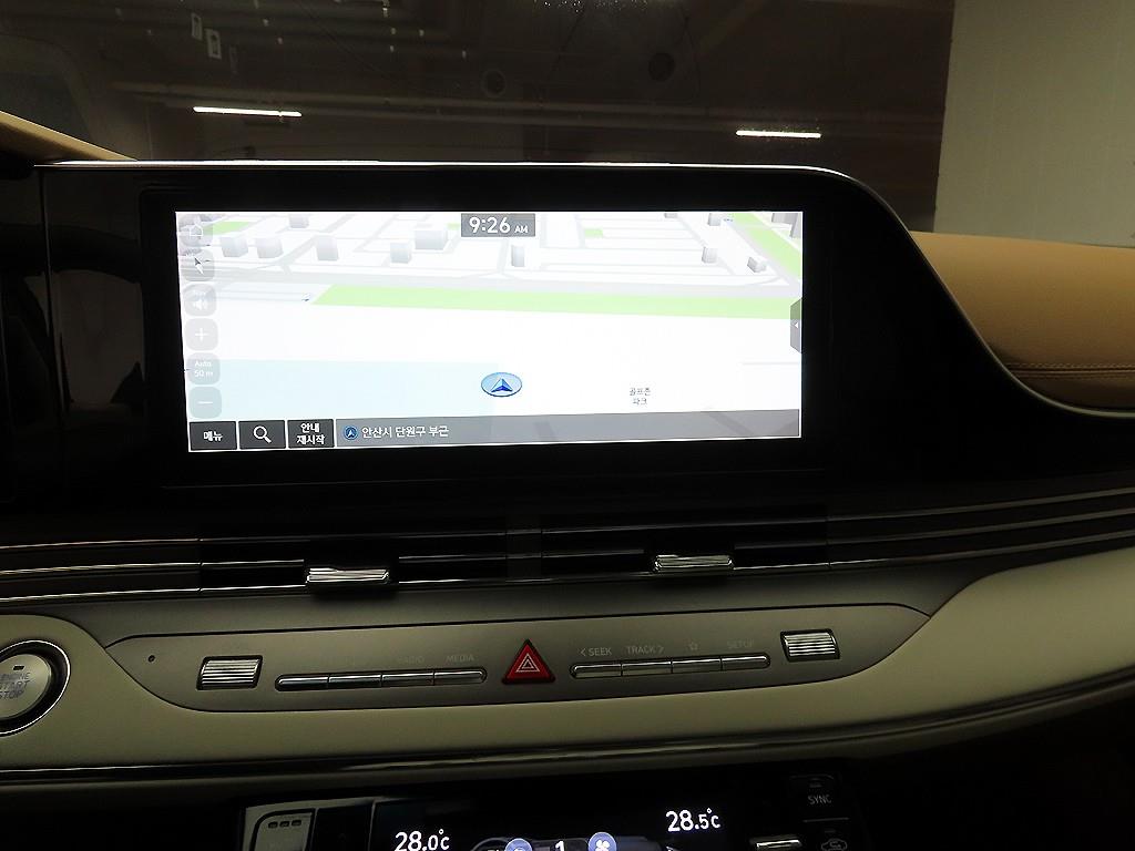 HYUNDAI Grandeur - Vista 9