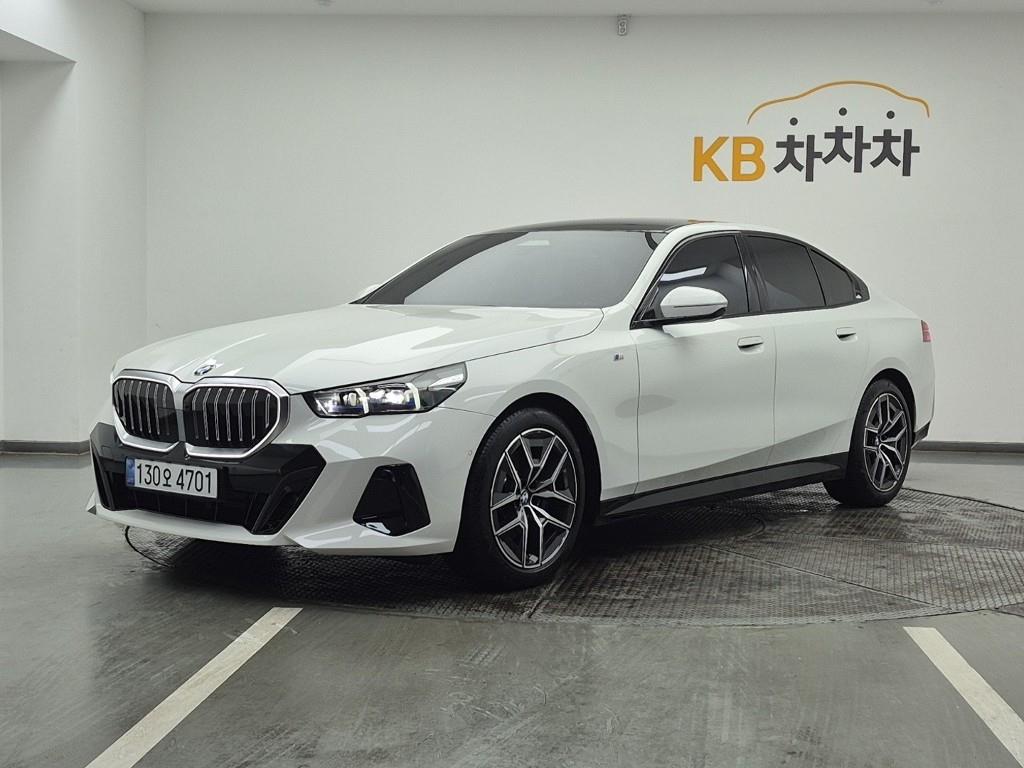 BMW 5 Series 2025 Blanco - Importación desde Corea - HF Imports Iquique - Foto 1