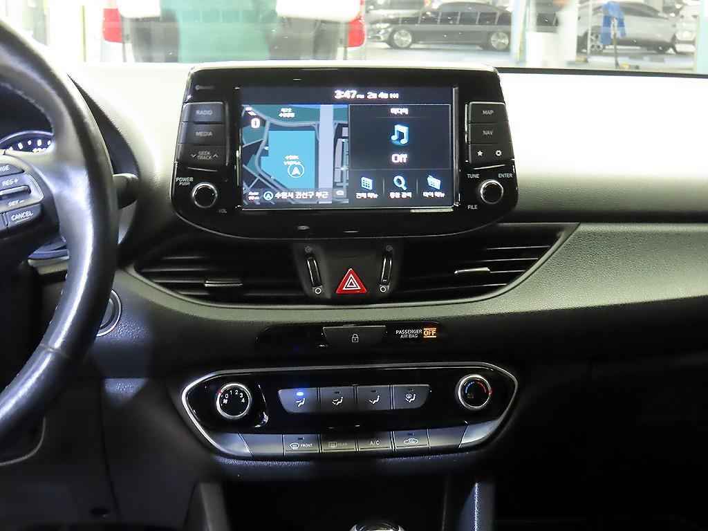 HYUNDAI i30 - Vista 11