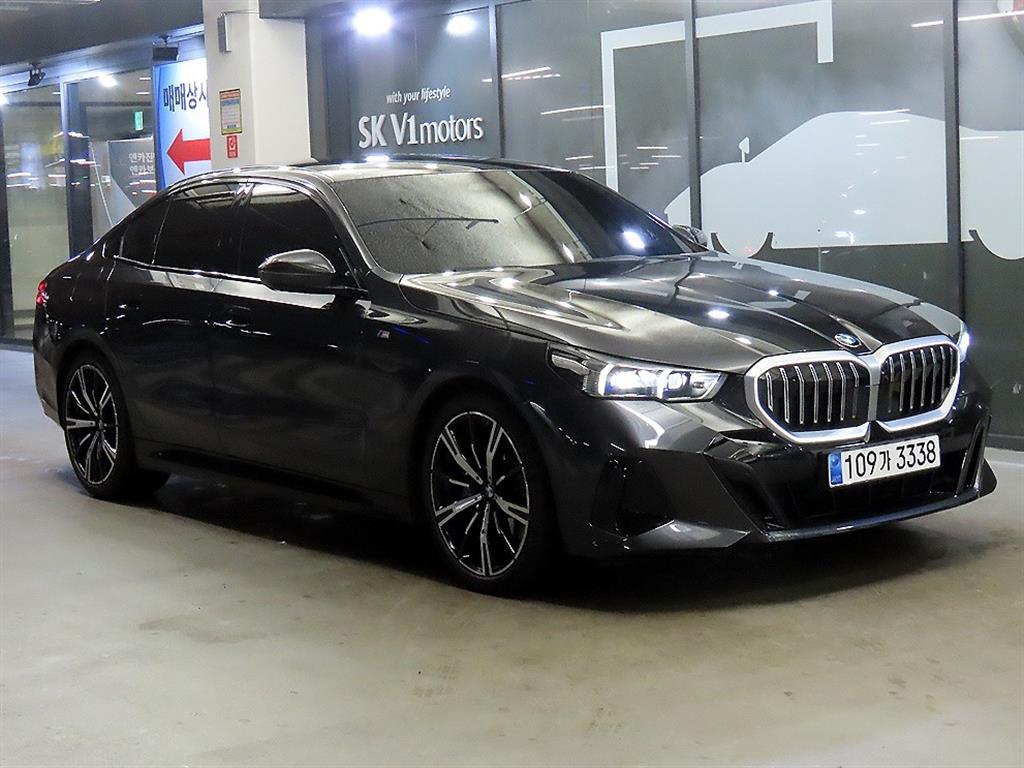 BMW 5 Series 2024 - Importación desde Corea - HF Imports Iquique - Foto 1