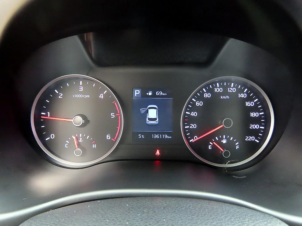 KIA Stonic - Vista 9