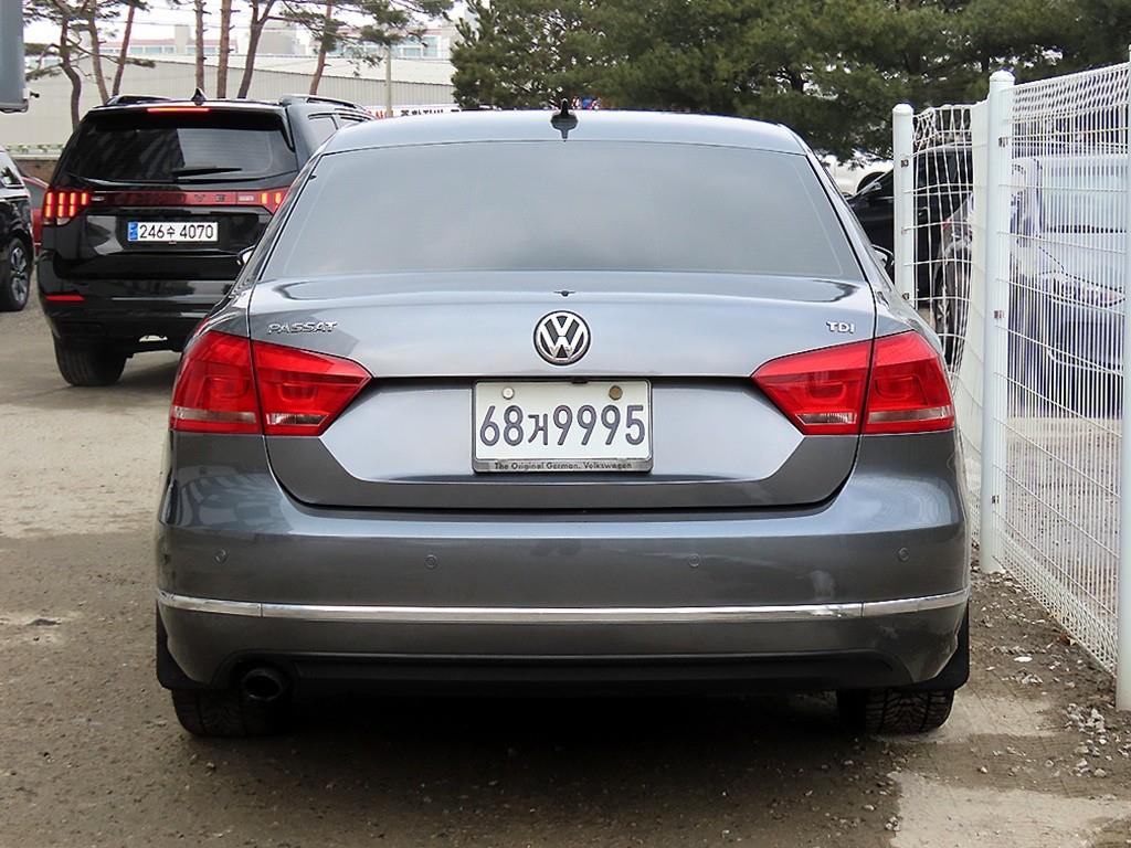 Volkswagen Passat - Vista 4