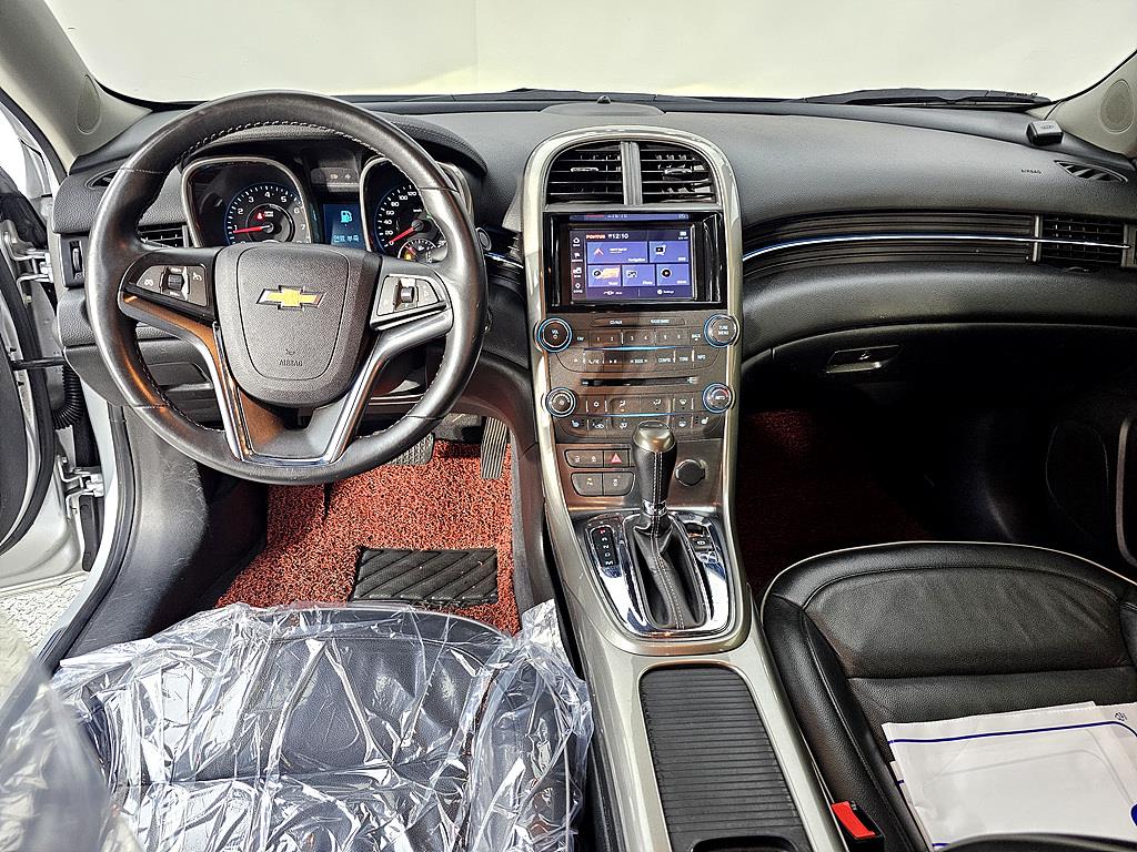 Chevrolet Malibu - Vista 5