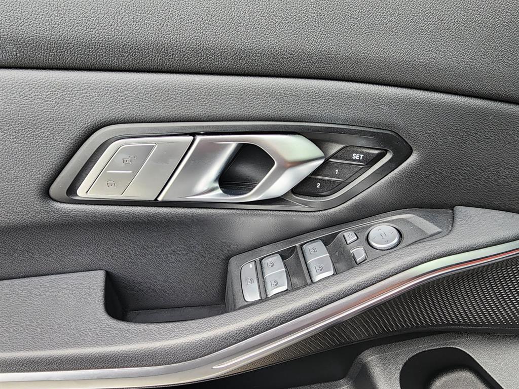 BMW 3 series 2022 Negro - Importación desde Corea - HF Imports Iquique - Foto 20