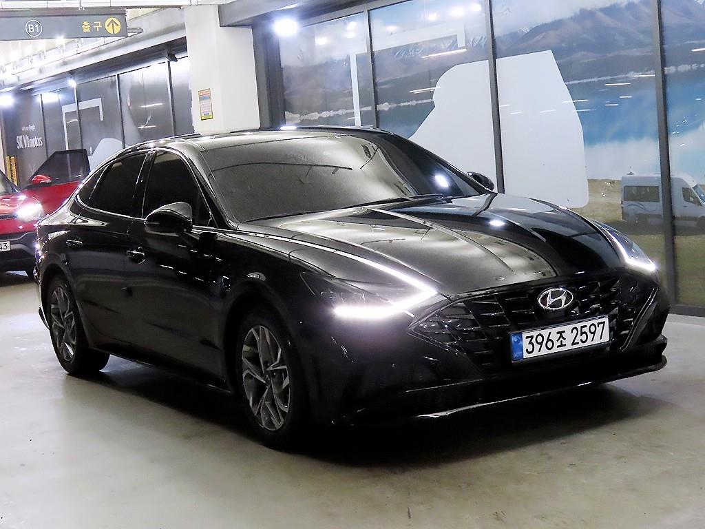 HYUNDAI Sonata 2023 Negro - Importación desde Corea - HF Imports Iquique - Foto 1