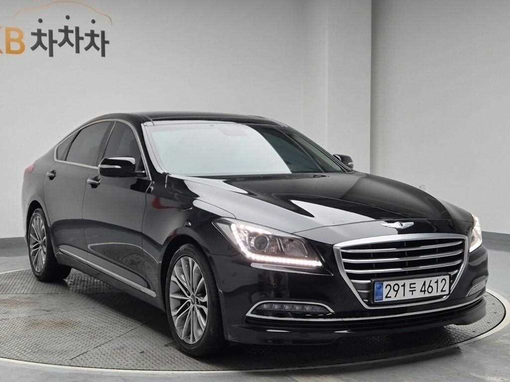 HYUNDAI Genesis - Vista 4